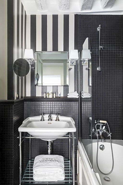 Hotel Verneuil 54