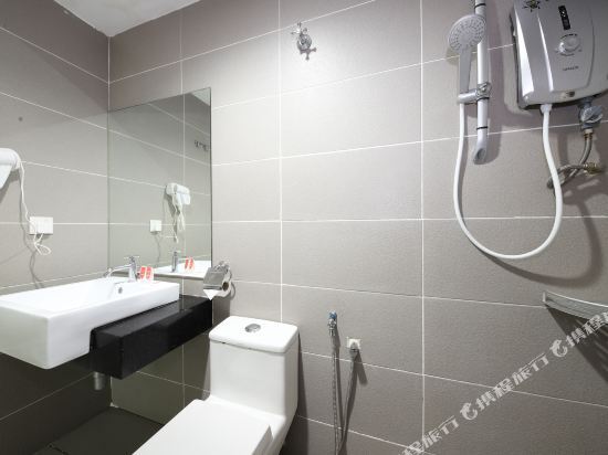 V Garden Hotel