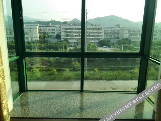 Balcony & Terrace