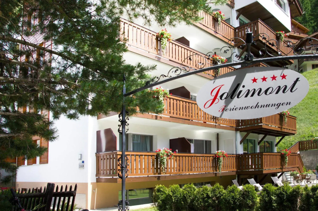 Jolimont Apartments