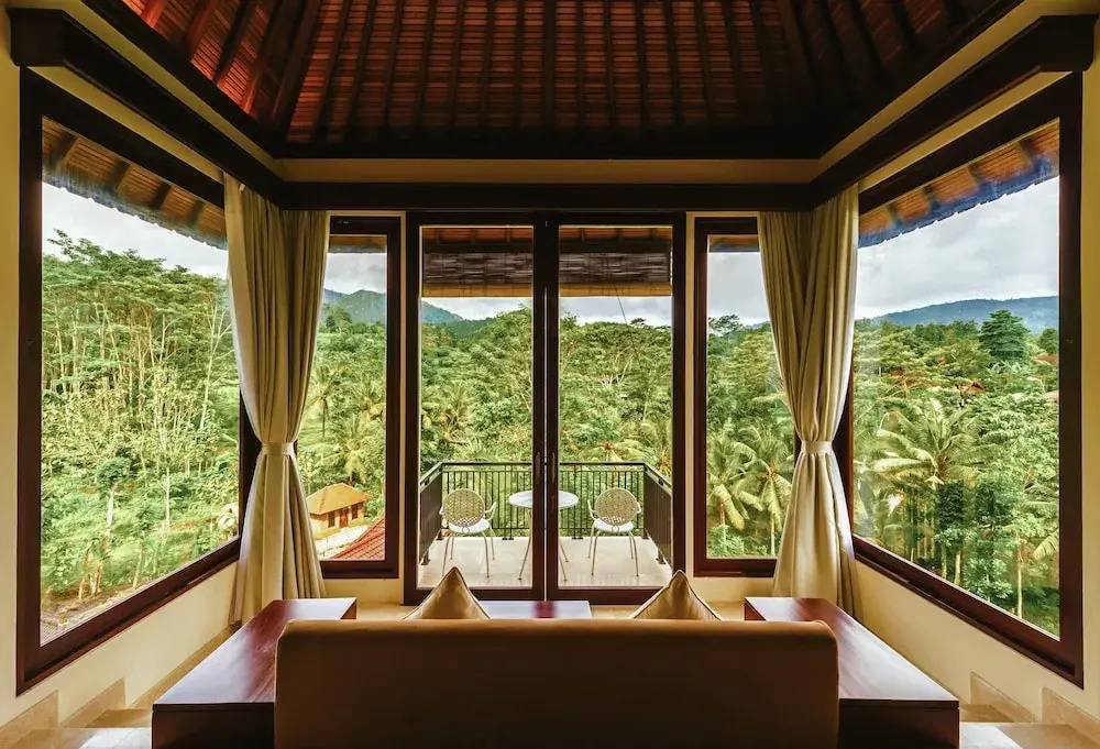 Suite with view