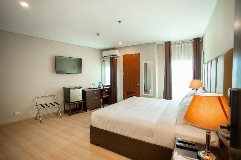 Двухместный номер Standard двуспальная кровать в Capital O 461 Asrodel Hotel