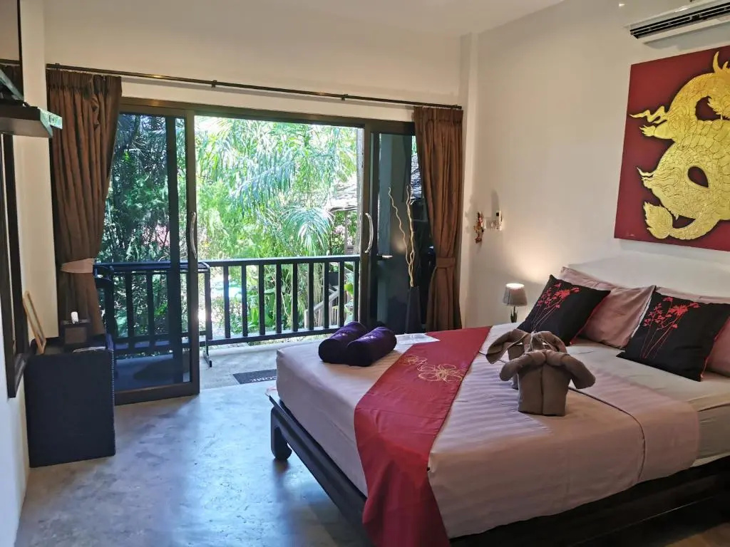 Deluxe Double room (full double bed)
