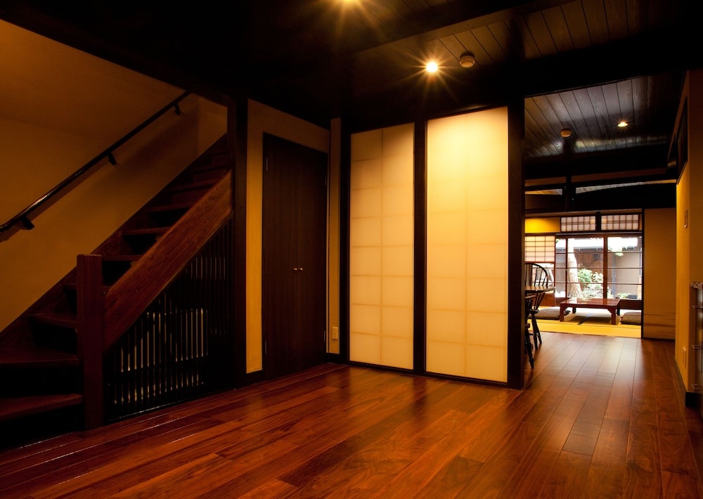 CAMPTON Kyoto Nishijin 9/ Arima 10 사진 1