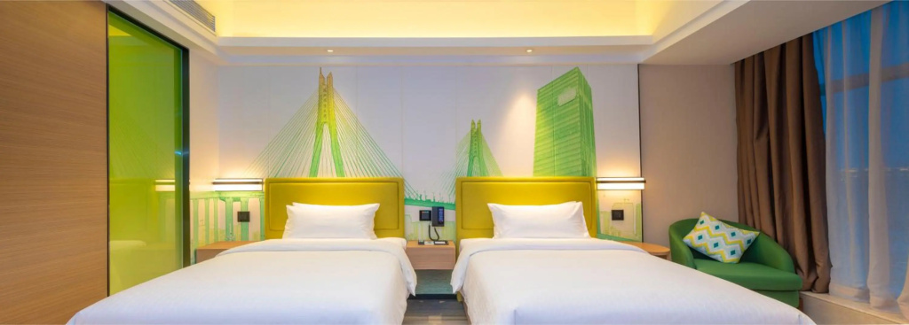 Hampton by Hilton Zhanjiang Renmin Avenue — фото 1
