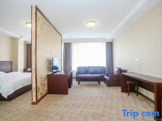 Deluxe Suite