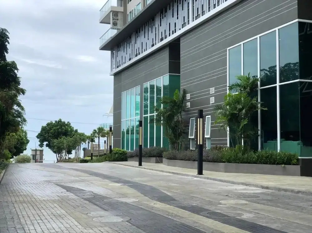 Beachfront Bang Saray By RoomQuest Hotel
