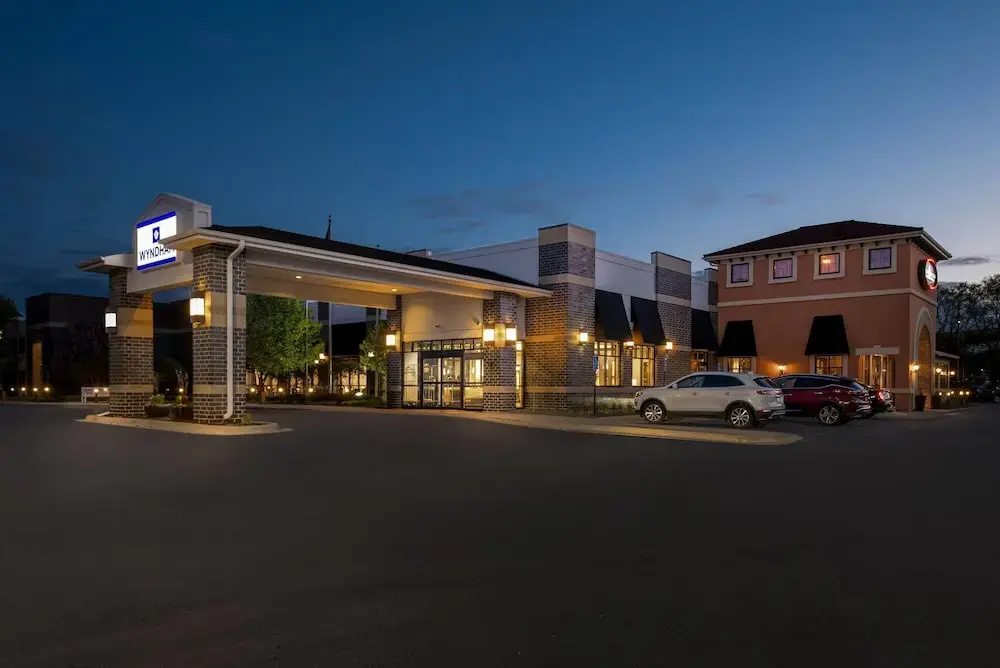 Wyndham Bloomington - Mall of America