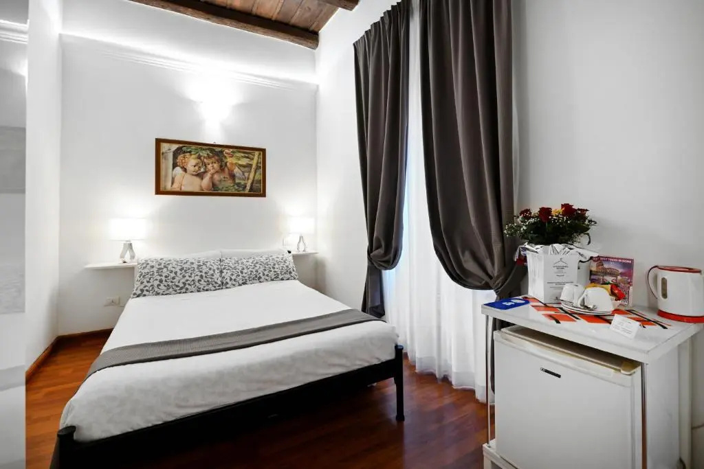Standard Double room (full double bed)