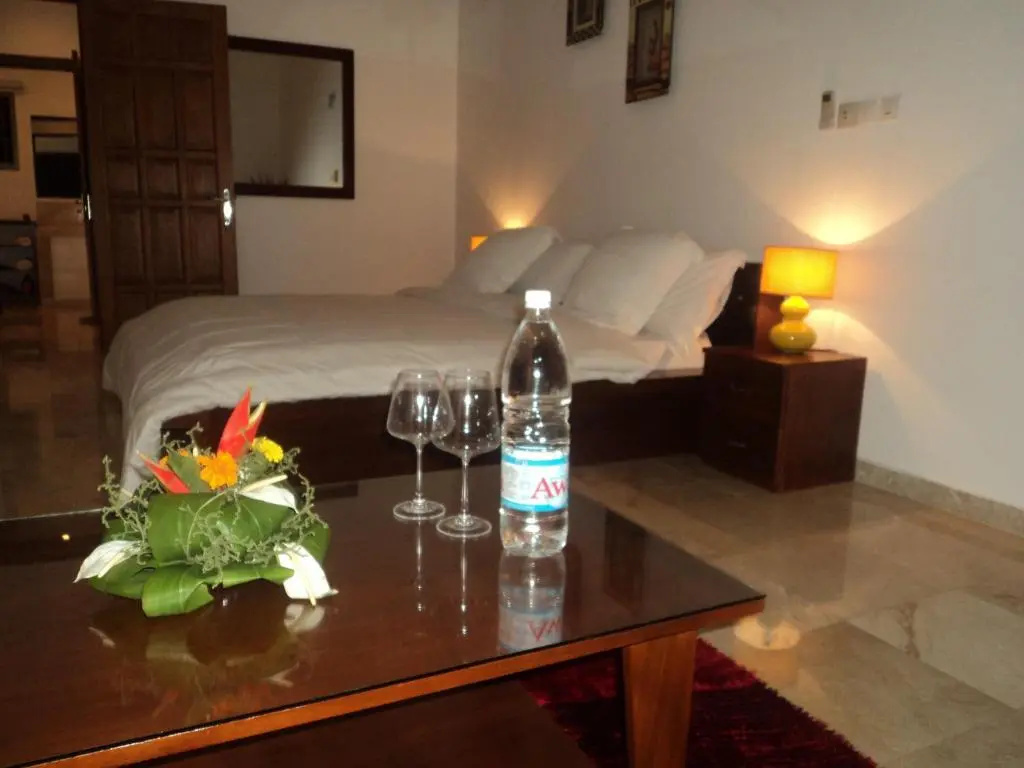 Suite with pool view