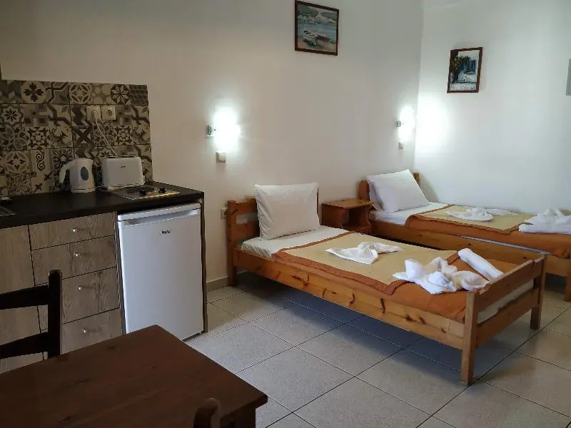 Pardalakis Studios - Chambres