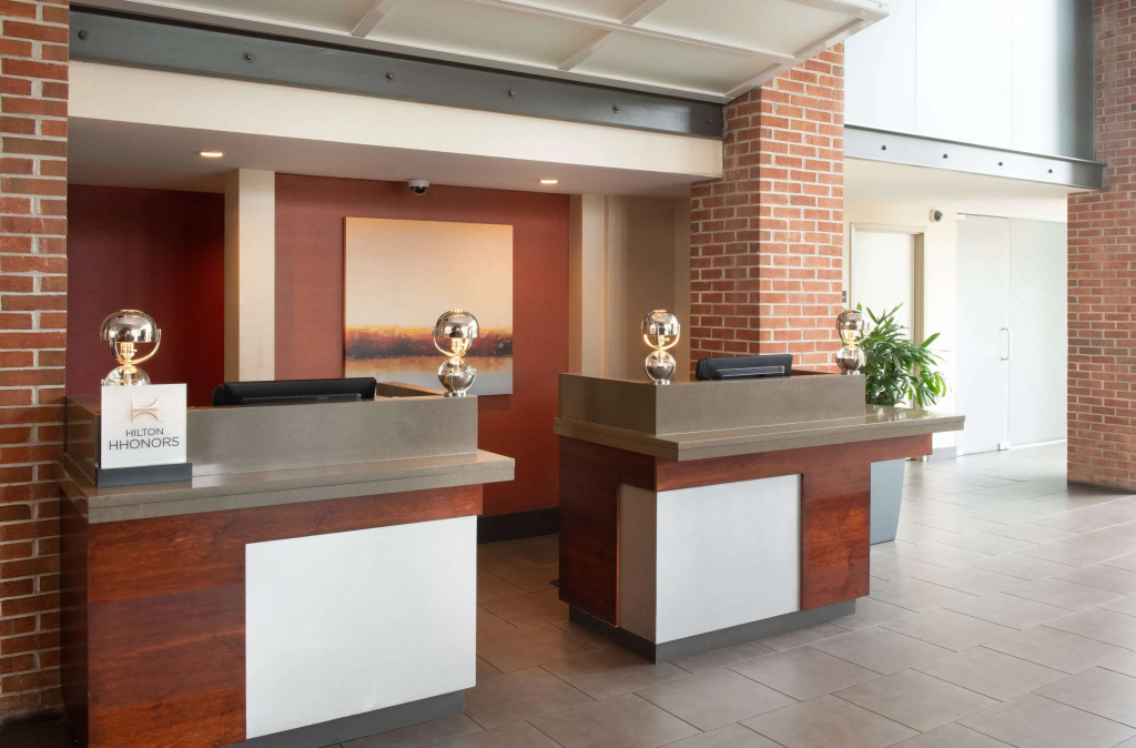 Lobby & Reception