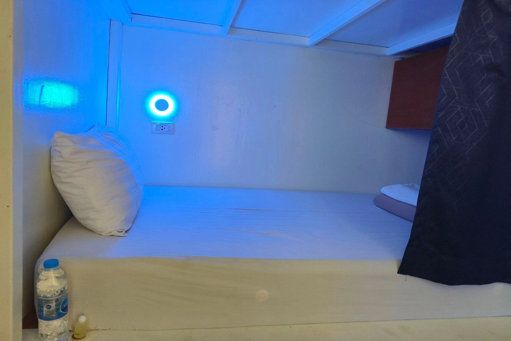 Кровать в общем номере в The Little Nest Phuket