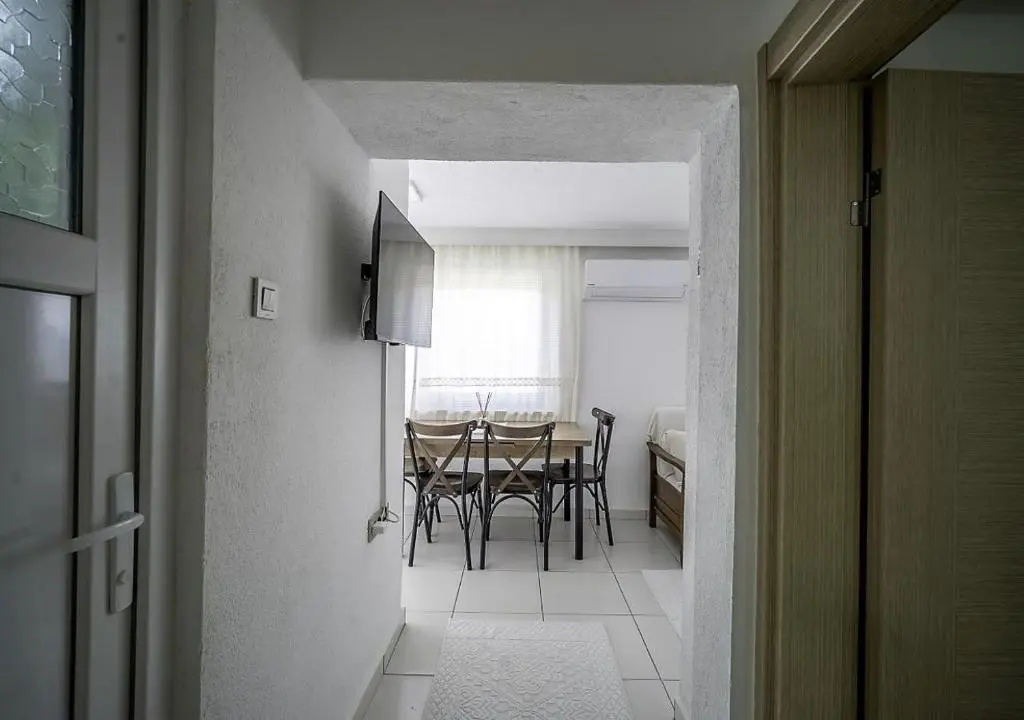 Basement Apartment