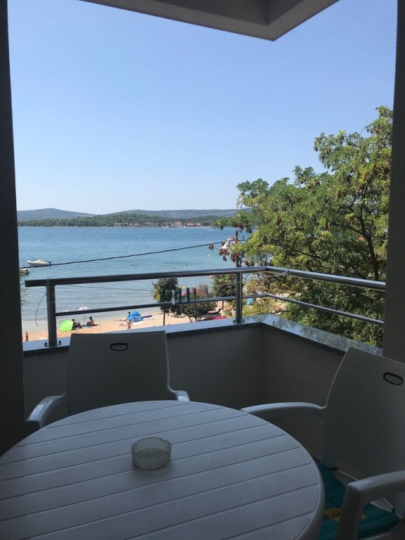 Balcony & Terrace