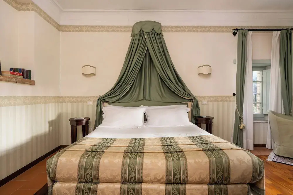 Double Junior Suite (full double bed)