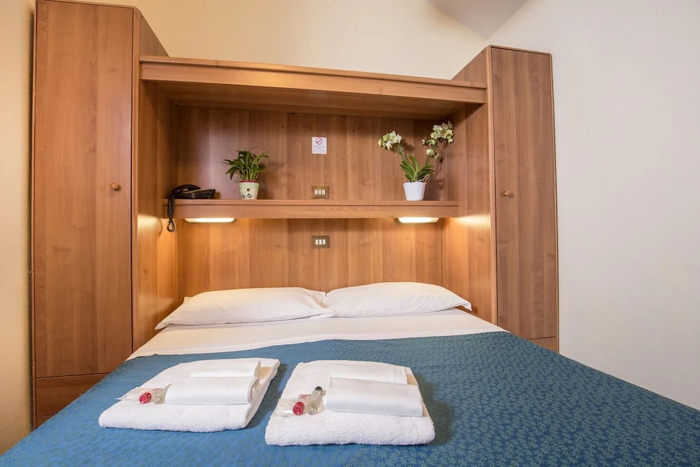 Economy room