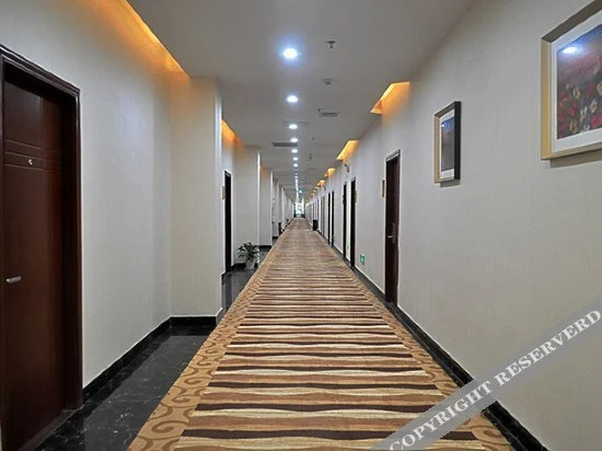 Taixin Hotel - фото 6