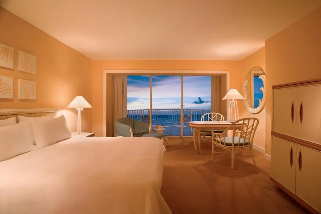Standard Double room with ocean view (full double bed)