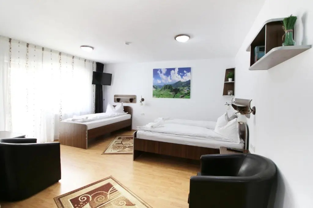 Standard Triple room with balcony