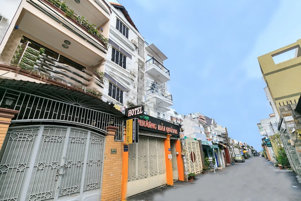 Phuong Hai Quynh by OYO Rooms