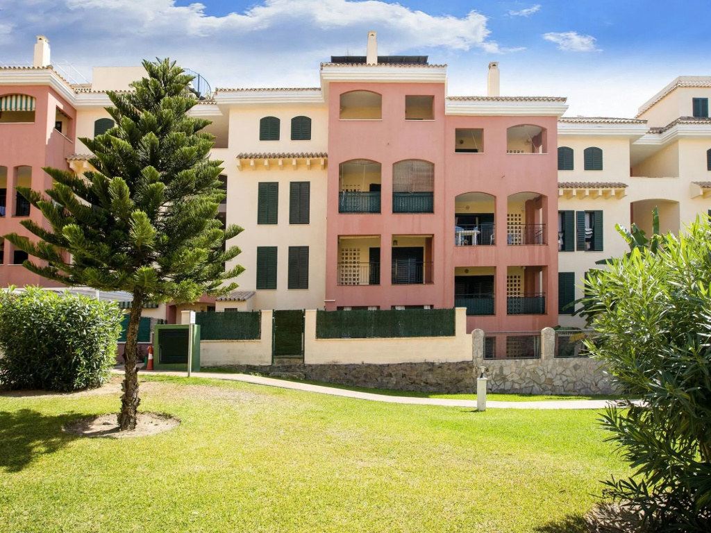 Charming Apartment in Zahara de los Atunes Near Beach