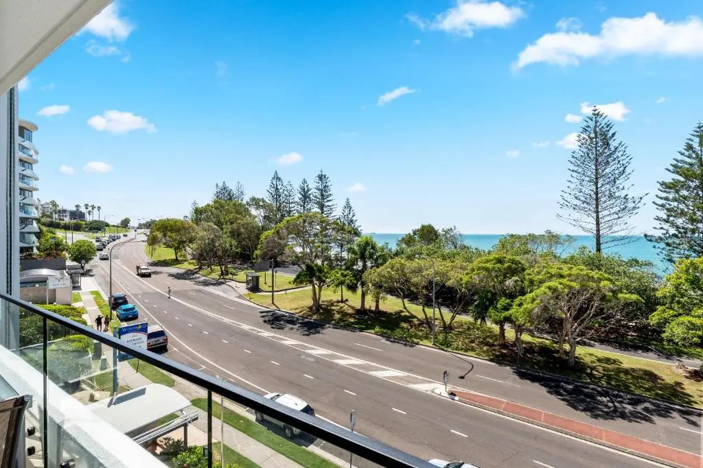 1 Bedroom Apartment with ocean view