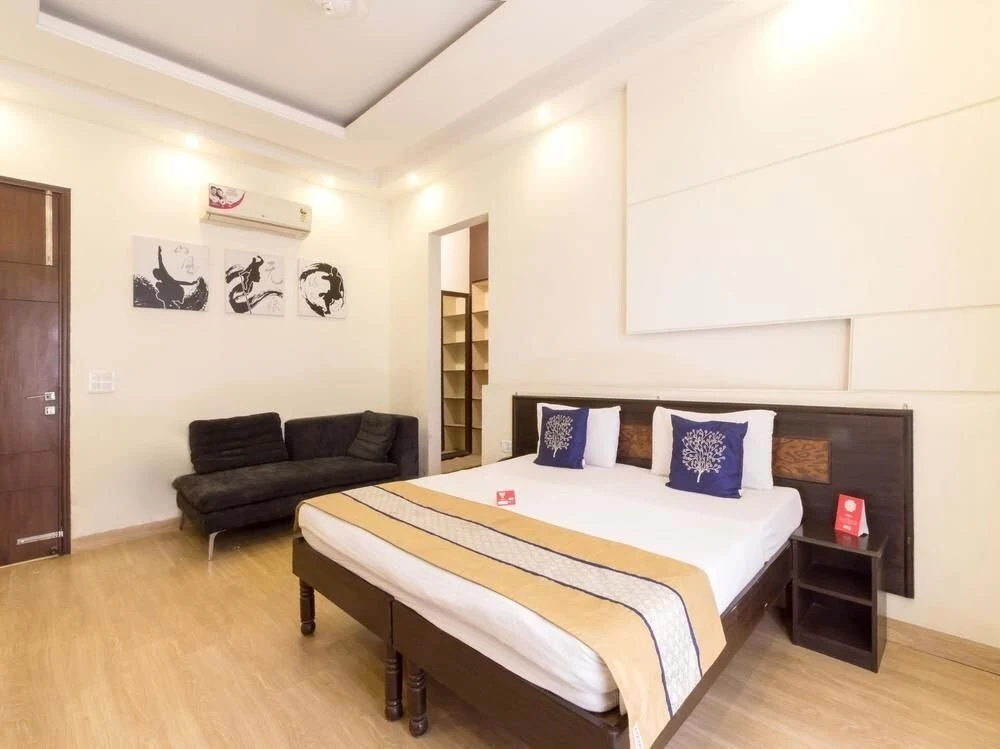 OYO Townhouse 003 Sohna Road 1