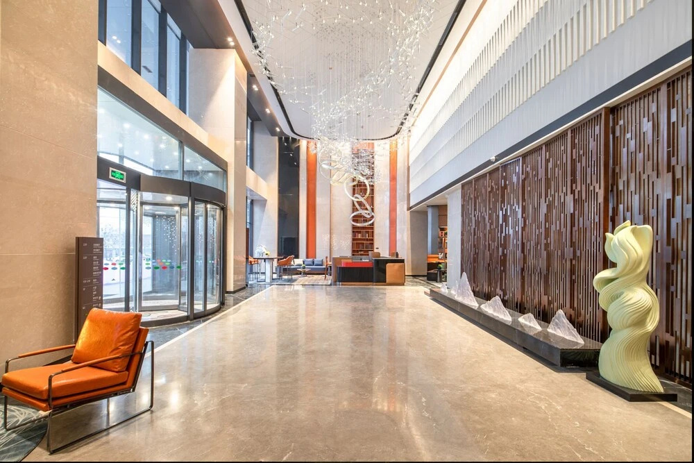 Lobby & Reception