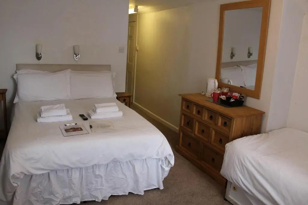 Standard Double Family room (full double bed)