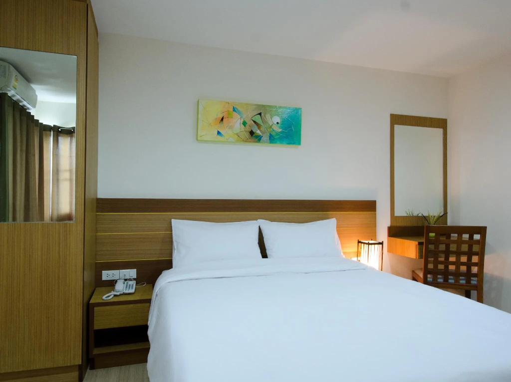 Standard Double room (full double bed)