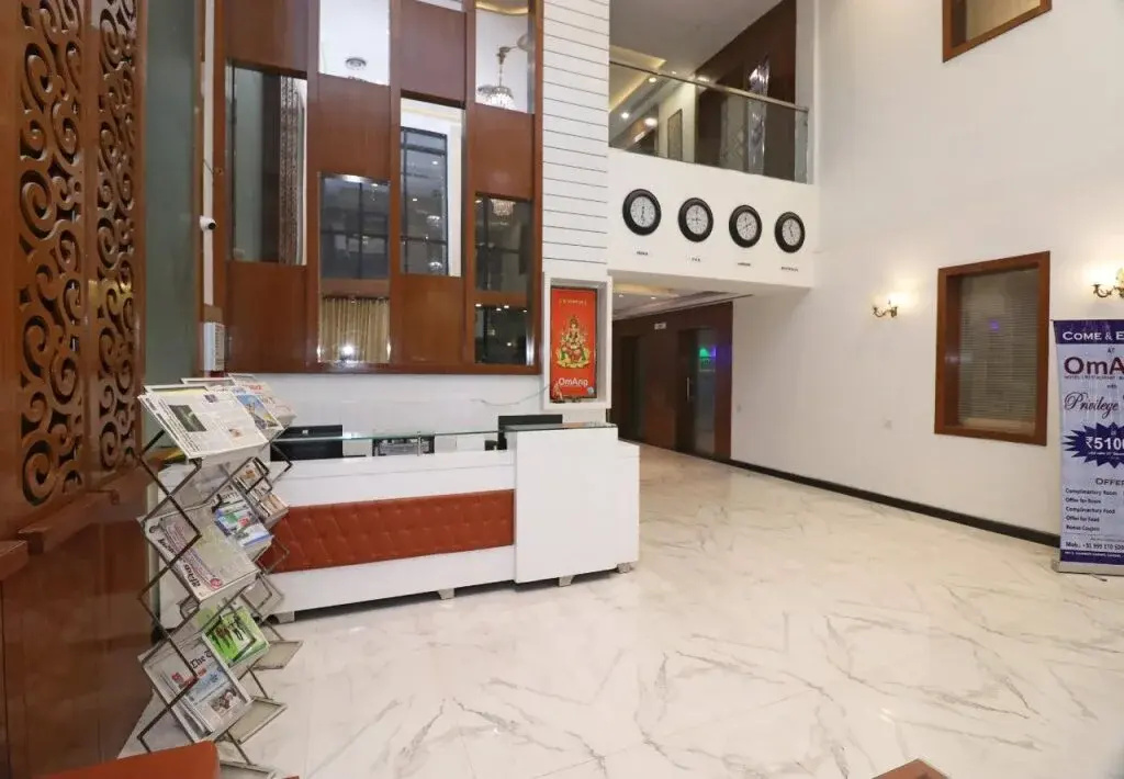 Omang Hotel by OYO Rooms