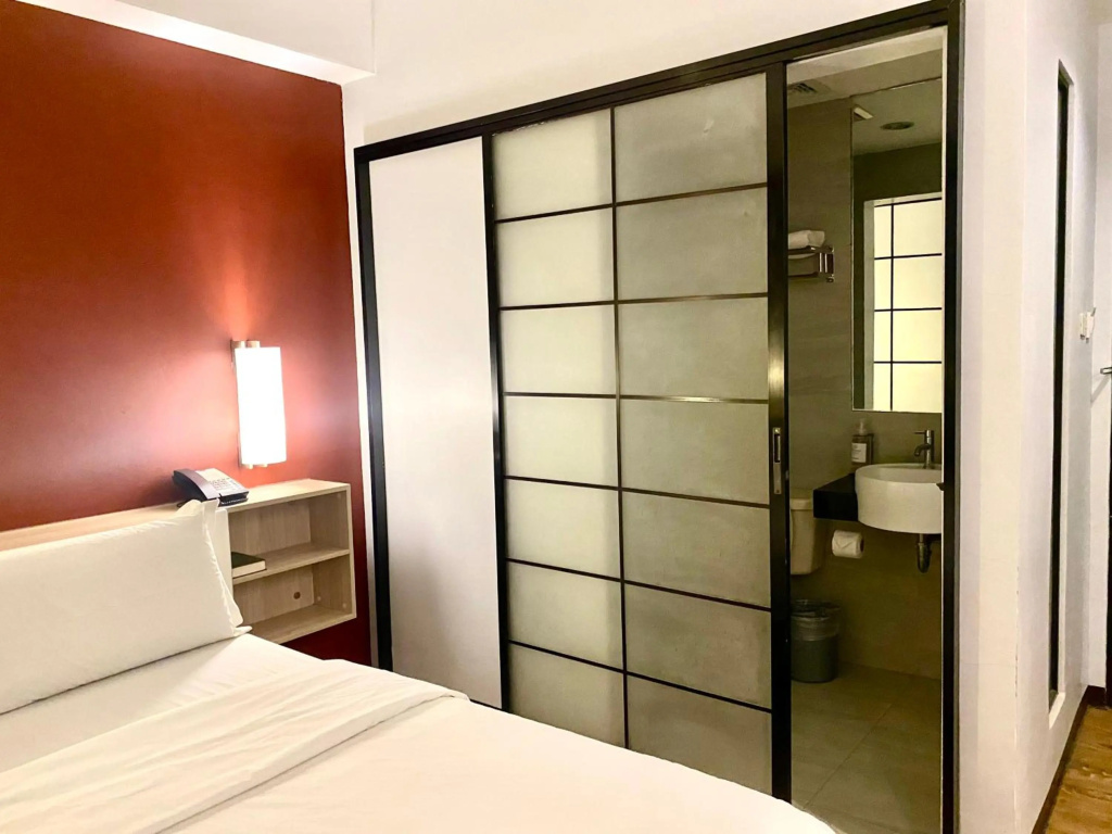 Circle Inn - Hotel & Suites — 5