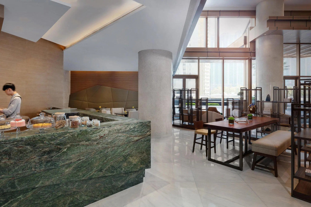Lobby & Reception