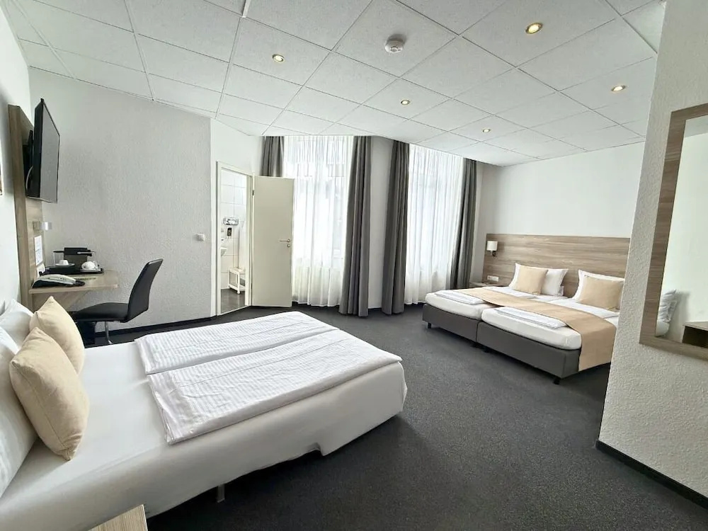Hotel Hohenstaufen - Chambres