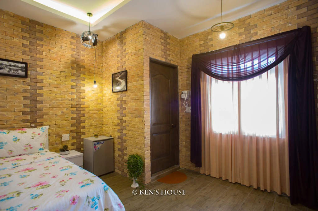Deluxe Double room (full double bed)