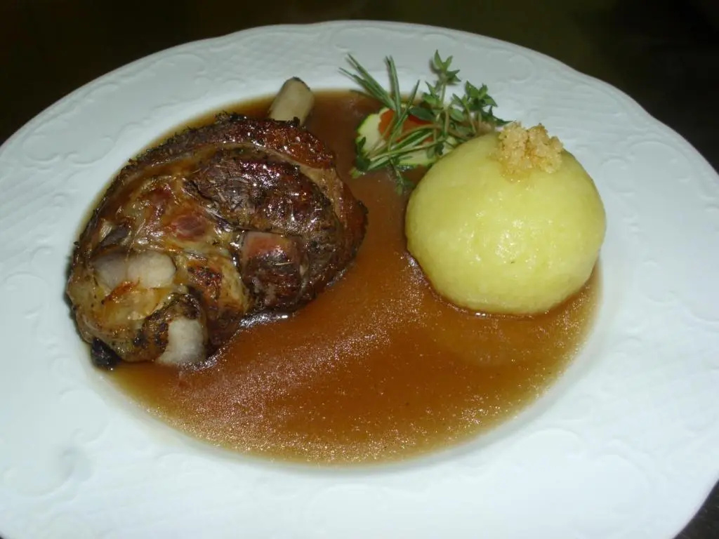 Food & Beverage