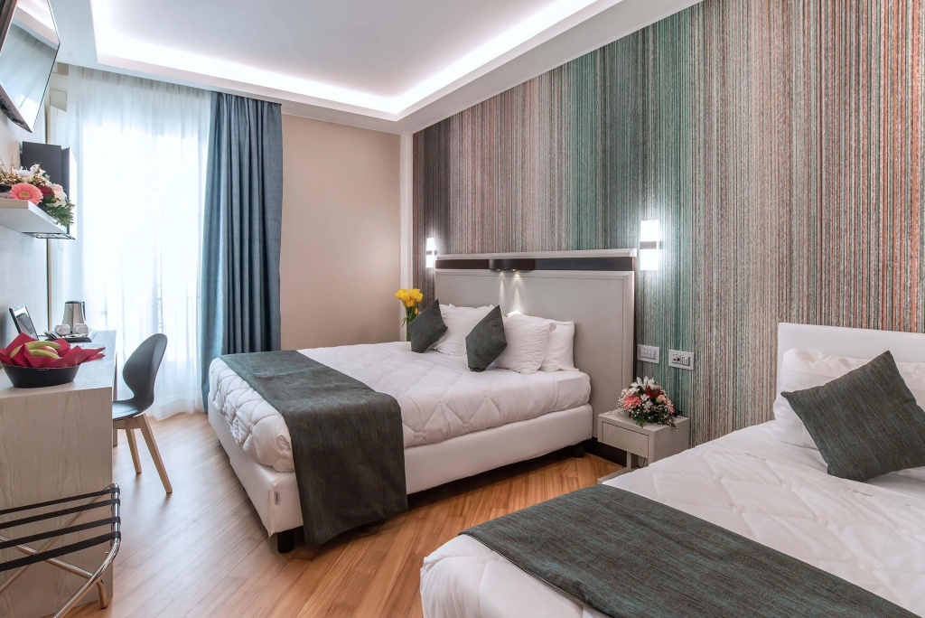Hotel photo 12