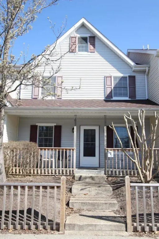 King Charles Avenue 408 #2