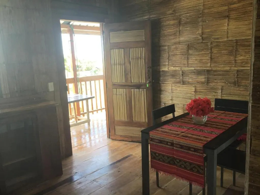 Suki Cafe Apartments