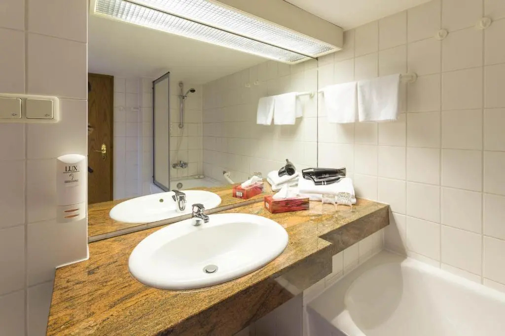 Hotel Altdeutsche Weinstuben - Chambres