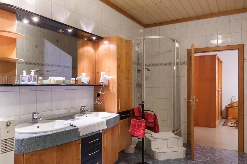 Hotel & Kurpension Weiss - Chambres