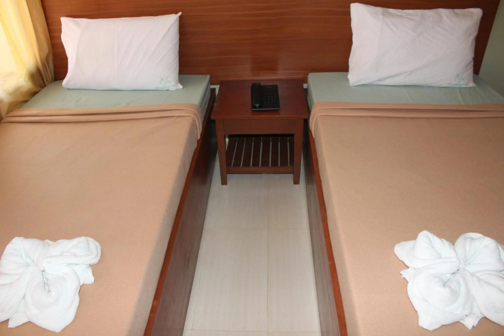 Coron Visitors Hotel — 5