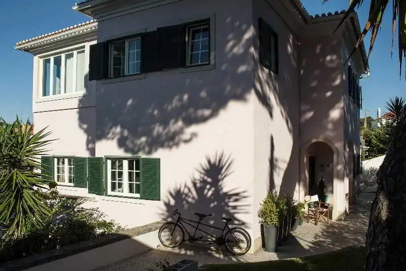 Estoril Beach House - Hostel