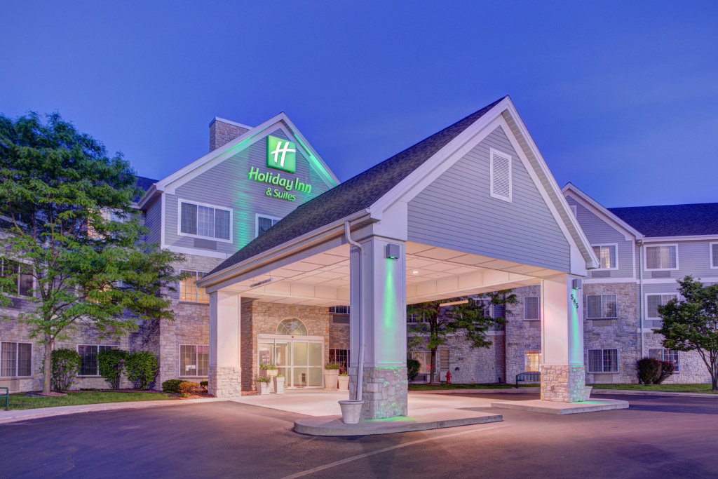 Holiday Inn Hotel & Suites-Milwaukee Airport by IHG