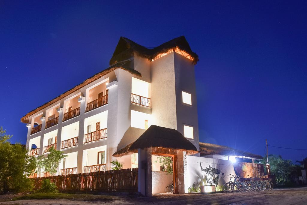 Hotel photo 1