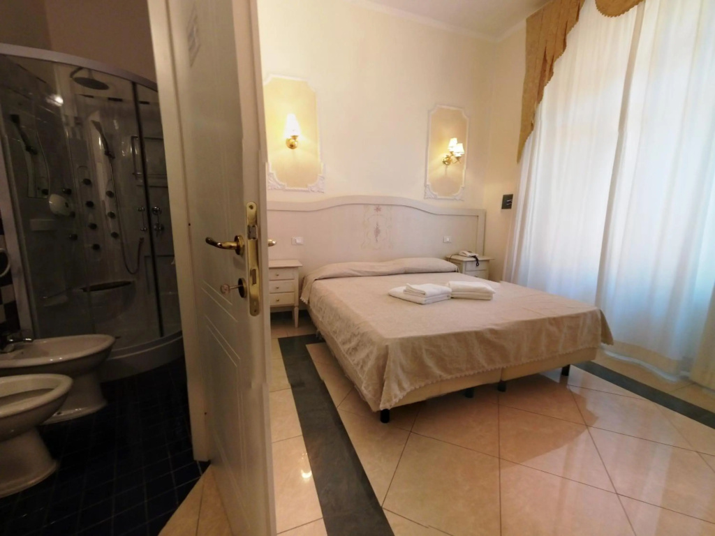 Отель Hotel Cambridge в Риме