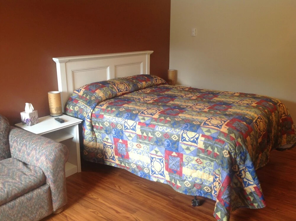 Economy room