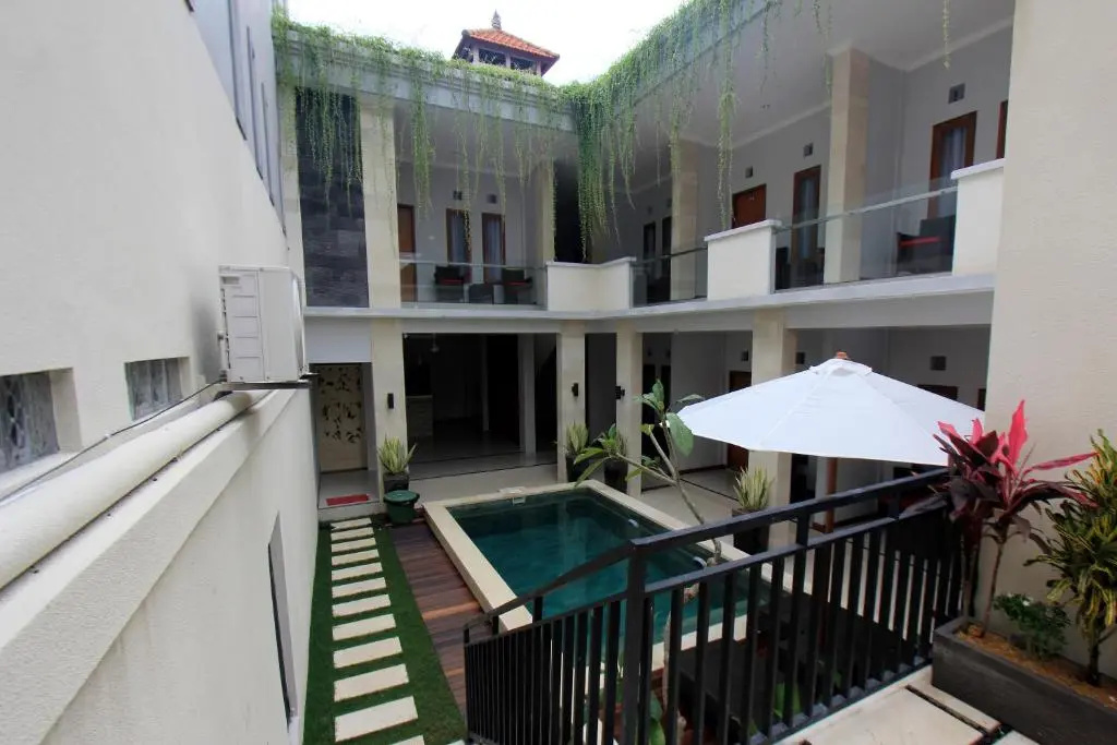 Tom Guest House