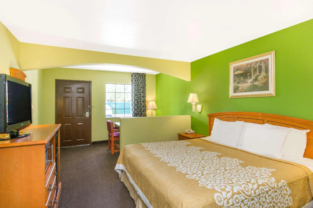 Standard Double room (full double bed)
